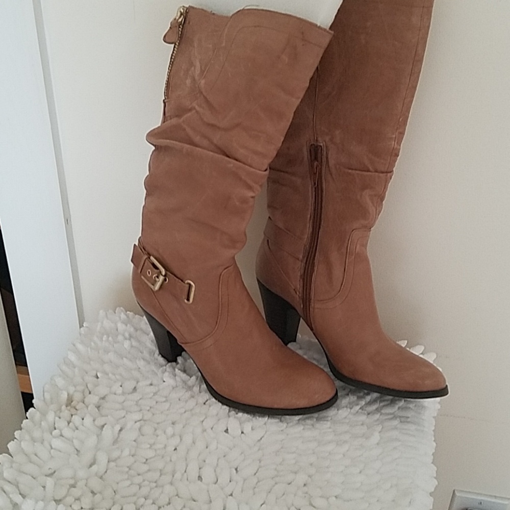 Guess boots